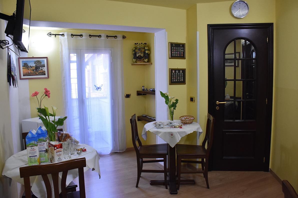 B&B La Casa Di Luigi Giardini Naxos Exterior foto